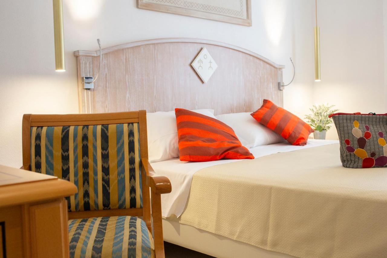 Hotel Tabernabè à Tortolì Extérieur photo