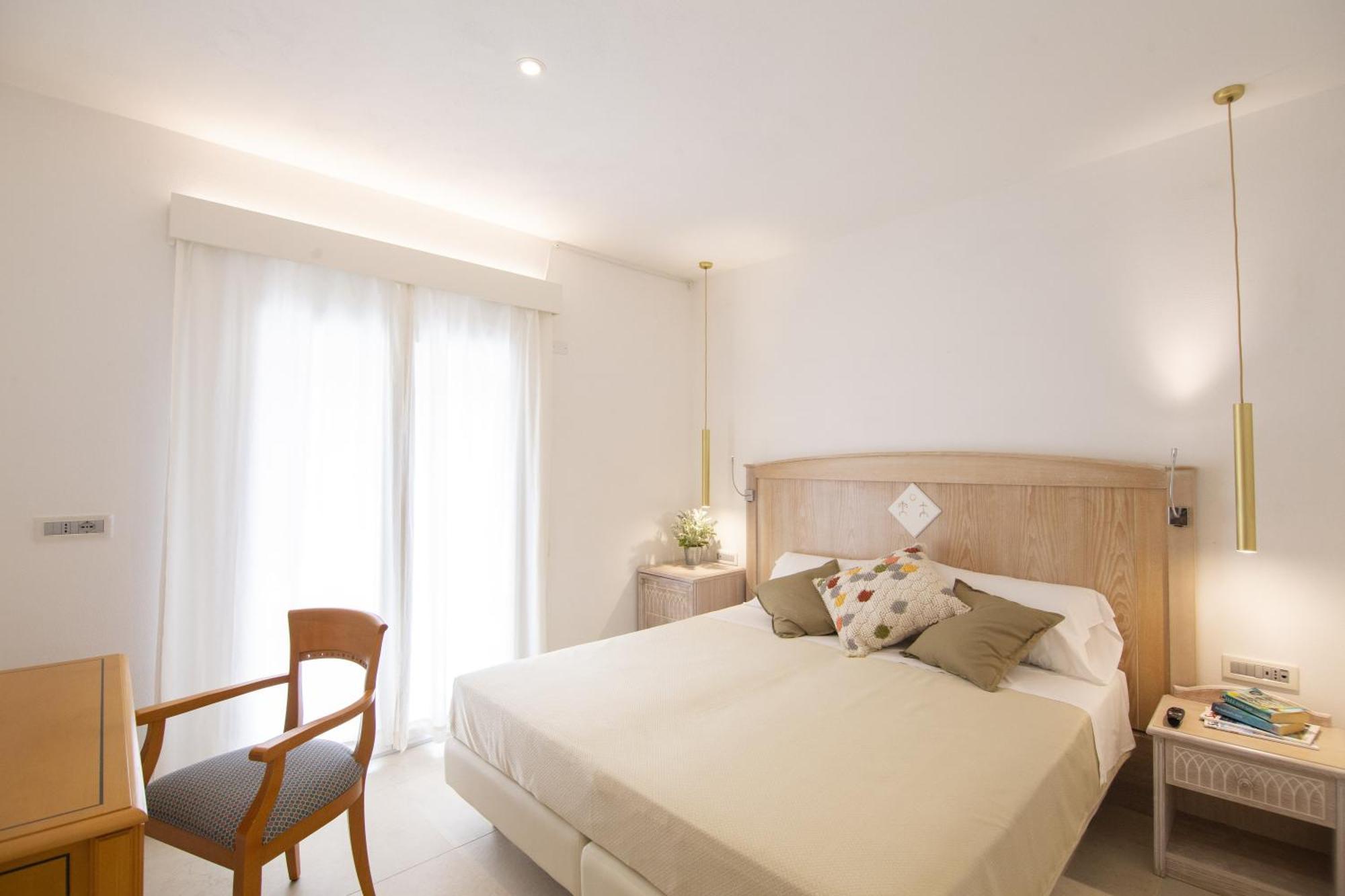 Hotel Tabernabè à Tortolì Extérieur photo
